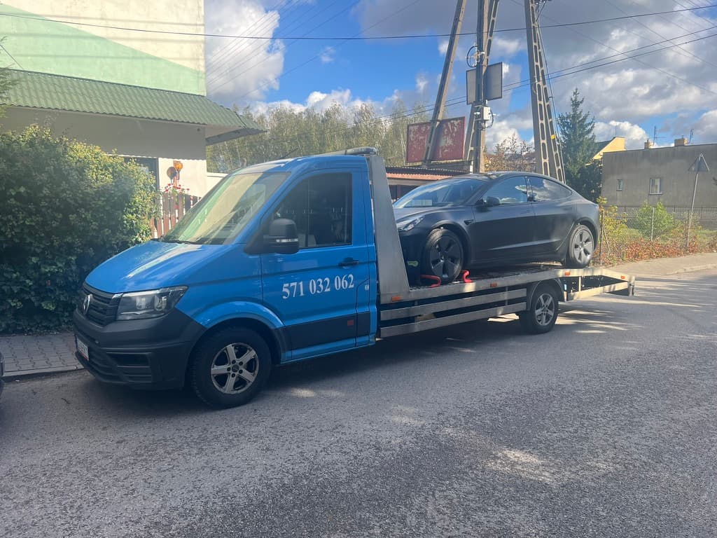 Transport auta premium na lawecie HELP-CAR